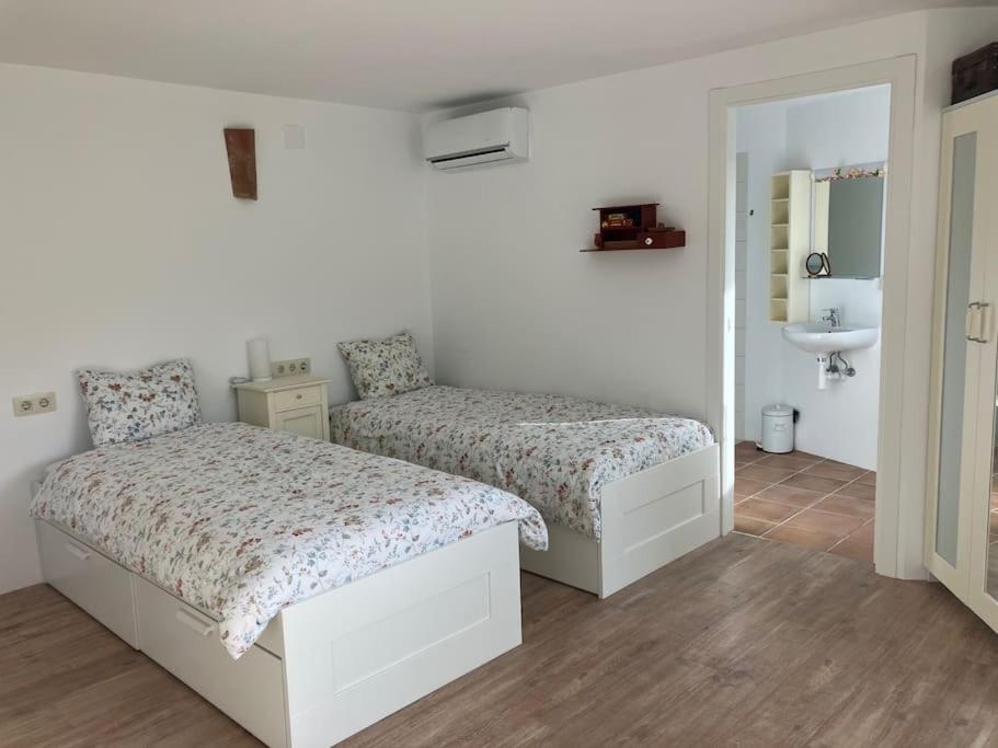 La Penita - Sunny Guesthouse With Private Pool And Garden سالوبرينيا المظهر الخارجي الصورة